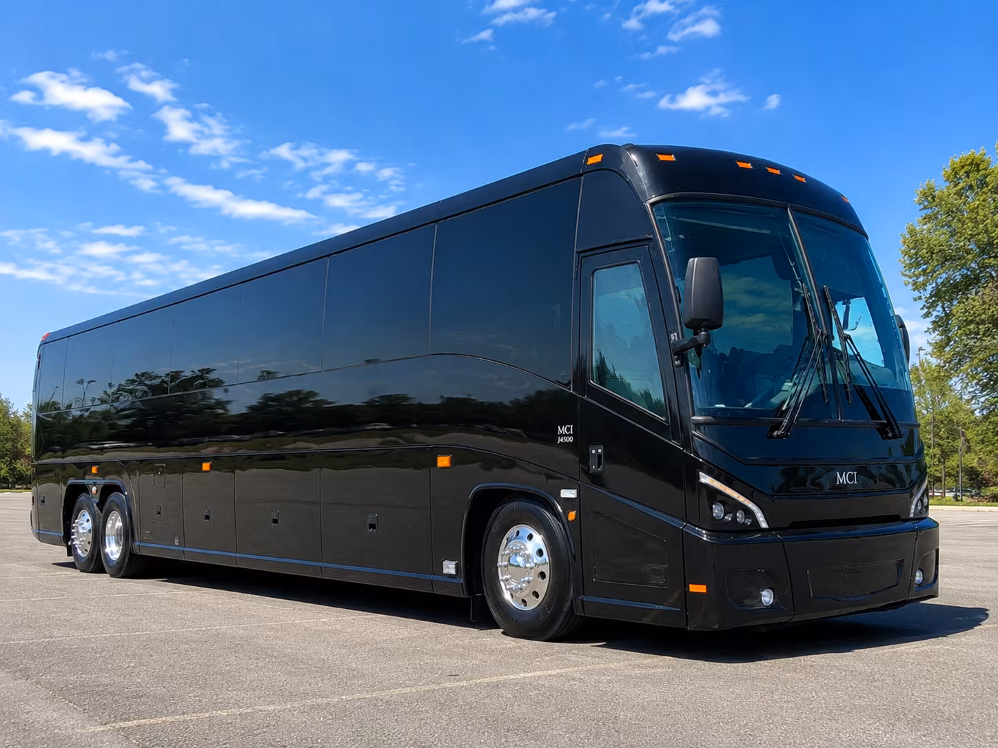 shuttle guests between glendora hotels and your ceremony venue with ease